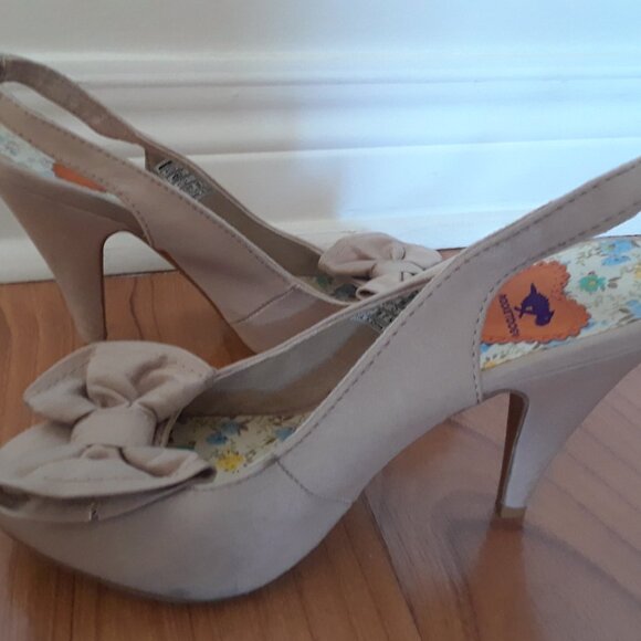 Rocket Dogs Fabric Slingback Heels With Bow Detail - Picture 10 of 11